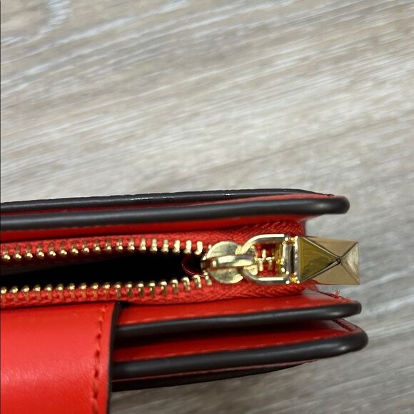 1008-5056 Michael Kors Vibrant Red Leather Wallet - Picture 10 of 12